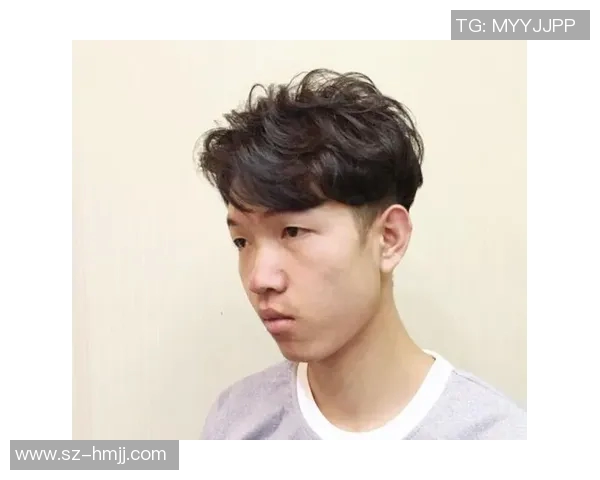 国外足球明星的卷发风格大赏展现个性与魅力的精彩瞬间