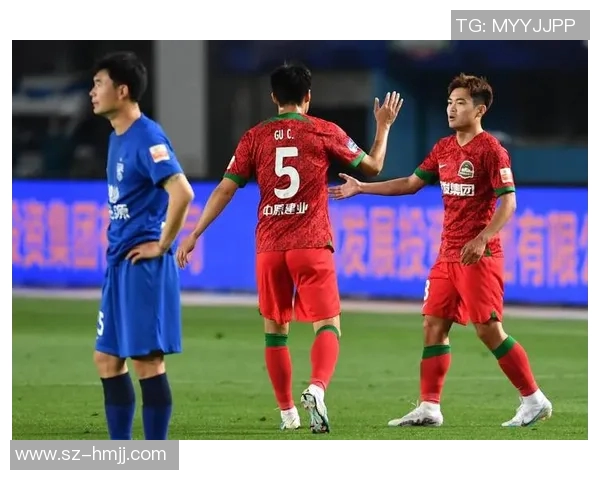 足球明星顾齐尔的传奇之路与辉煌成就全景回顾